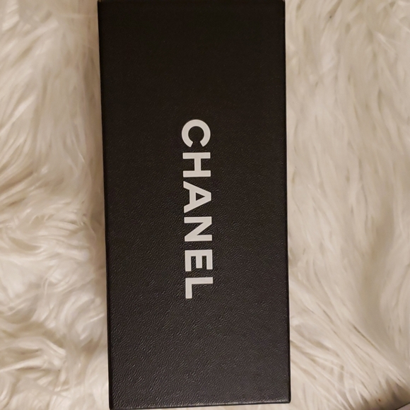 Chanel Sunglass white Cc Logo - Picture 11 of 11